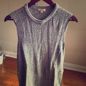 Sweater vest from Aritzia heather gray black white